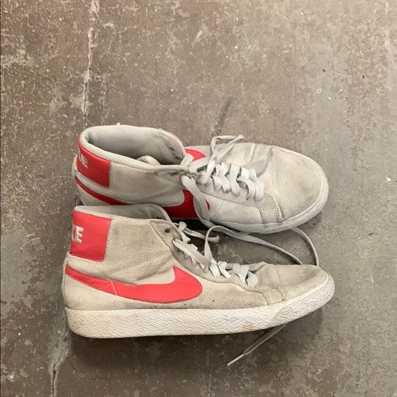 Nike blazer in lobster colour High-Top Sneakers - Picture 1 of 4